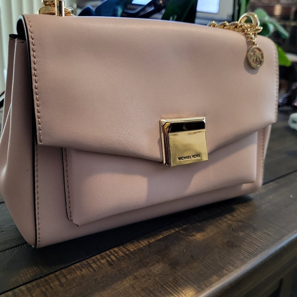 Michael Kors Pink Crossbody Bag Soffiano Leather EUC - Picture 6 of 10